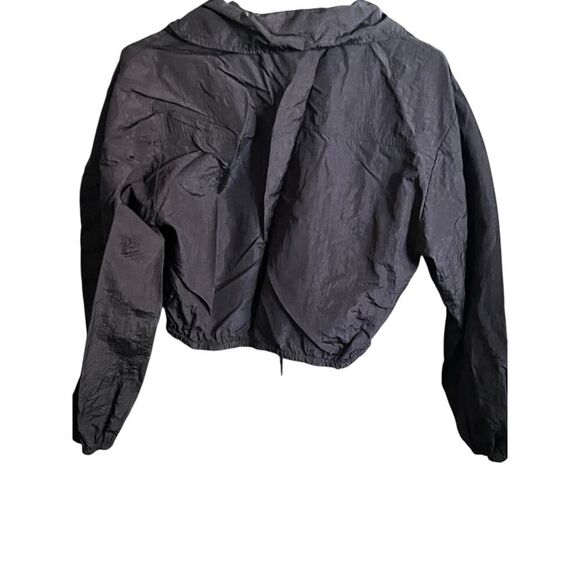 Forever 21 windbreaker crop jacket size medium - Picture 3 of 4